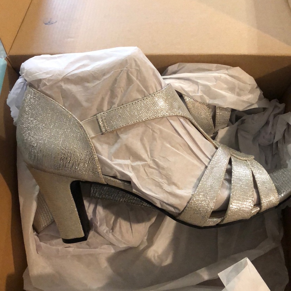 Life stride heels